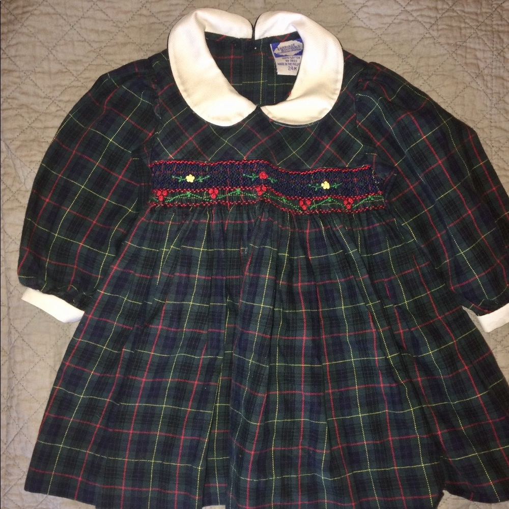 Carriage Boutique so 24 mo plaid Christmas smock